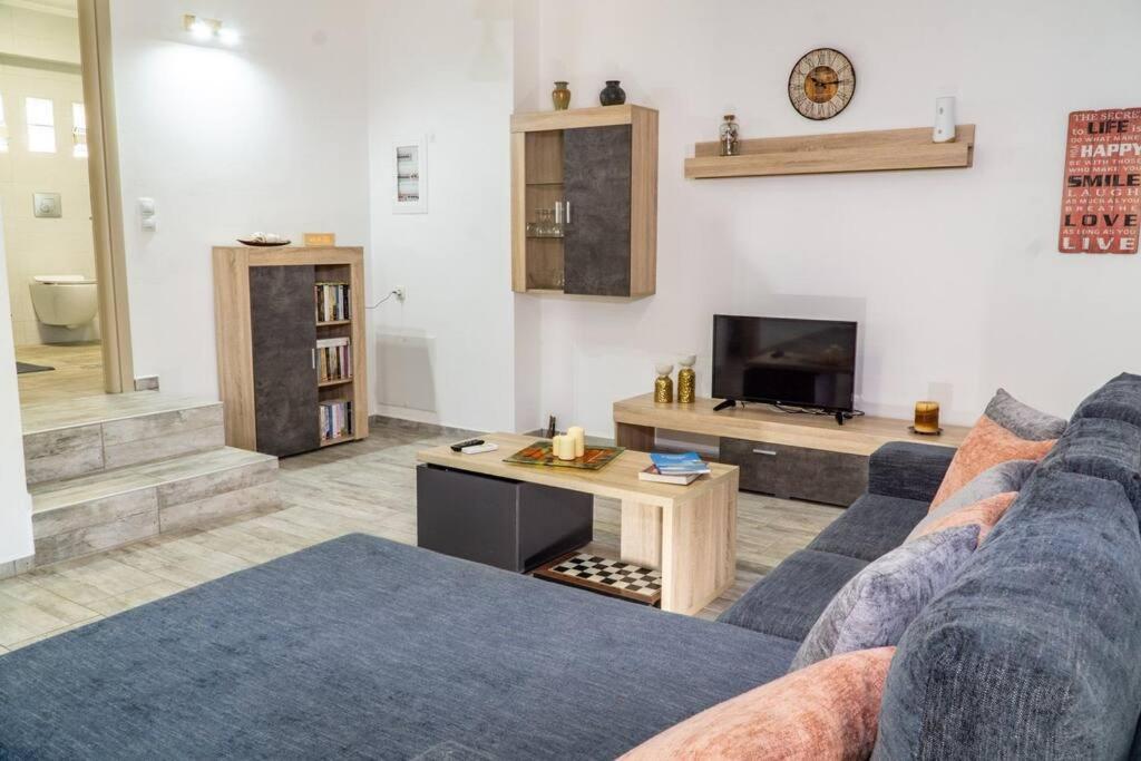 Appartement Artemissia New Well Sided Modish House à Kíssamos Extérieur photo
